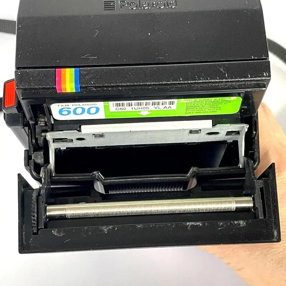 Vintage Polaroid SUPERCOLOR 635CL Camera Rainbow Stripe w/ Strap Untested‎
